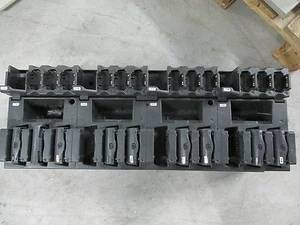 Motorola F5059A + F5072 12 Radio Charging Base Walkie Talkie PMR + 8x FNN6003A - Afbeelding 1 van 1