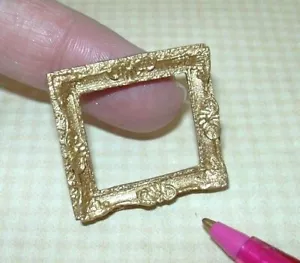Miniatur ausgefallener kleiner (fast) quadratischer Goldrahmen #4 - Puppenhaus Miniaturen 1:12 - Bild 1 von 3