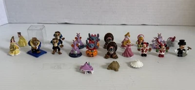 Lote de 22 mini figuras Hasbro Disney Theme Park Collector Packs Park Series 2008 Foto 1 de 4
