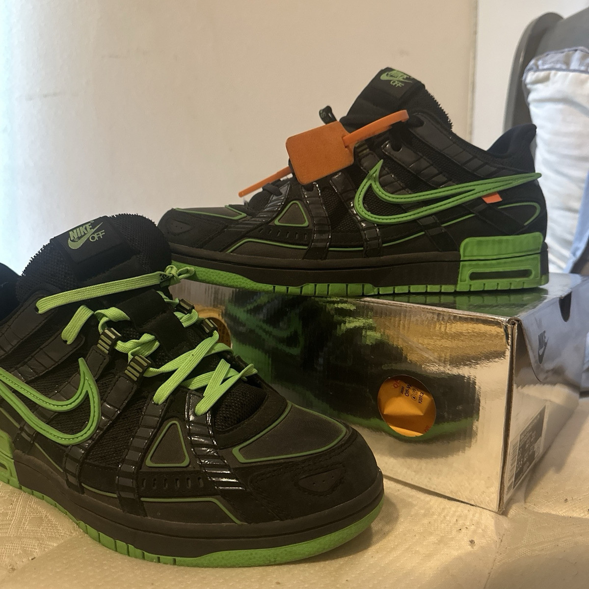 Nike Air Rubber Dunk x Off-White Low Green Strike for Sale Nike Air Rubber Dunk x Off-White Low Green Strike for Sale