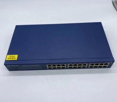 NETGEAR ProSafe 24 Port 10/100 Switch JFS524 - Image 1 of 4