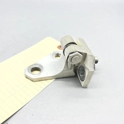 A33-0804 2011 大众捷达前门上铰链 1K0831402L 原始设备制造商零件 — 第 1/4 张图片