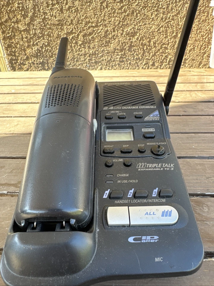 Panasonic KX-TG2386 2.4 GHz Single Line Cordless Phone - Image 1 of 1