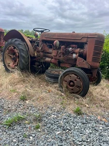 International harvester McCormack Tractor used - Picture 1 of 9