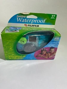 Fuji QuickSnap Waterproof 35mm Camera - Single Use 800 Film 27 Exposures NEW - Picture 1 of 3