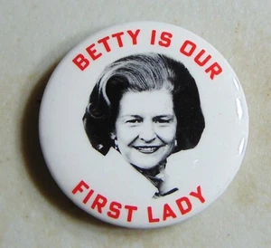 Gerald Betty Ford 1976 campaign pin button political - Picture 1 of 1