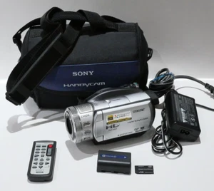 SONY HDR-UX1 HANDYCAM 4.0 MEGA PIXELS HD DVD CMOS SERIES CAMERA SET CARL ZEISS - Bild 1 von 13