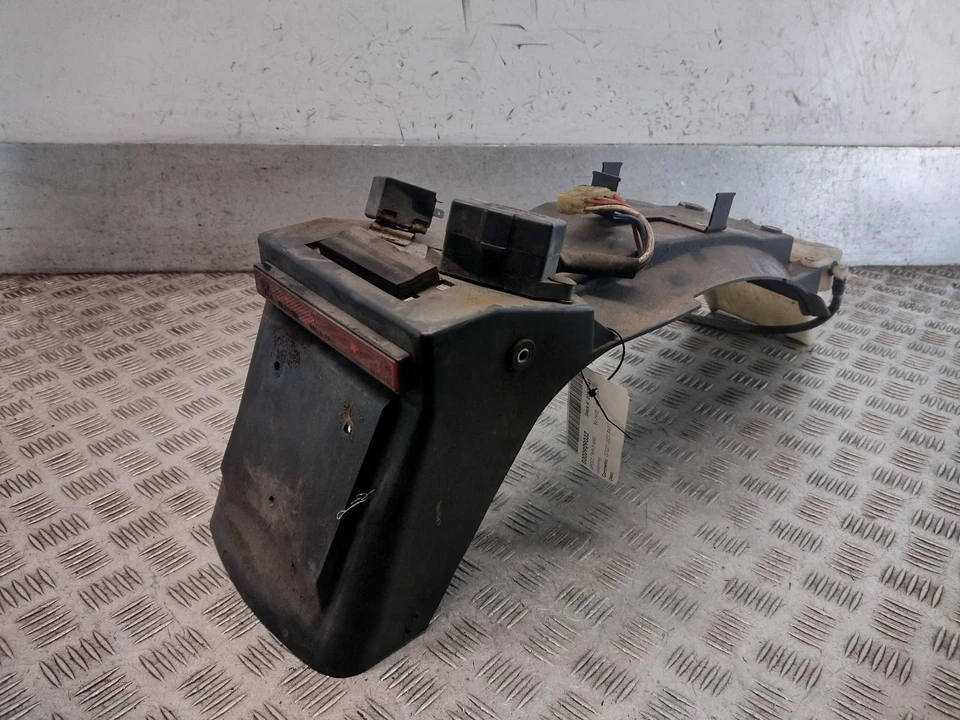 Triumph Speed Triple 885 1995 Undertray Foto 1 de 4