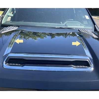 Borde de acento de capó pulido 2 piezas para Chevrolet Silverado 3500 HD 2020-2024 Foto 1 de 3