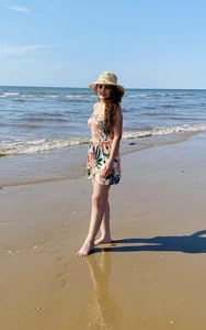 Elegant H&M Floral Playsuit - Size 10 - Picture 1 of 6