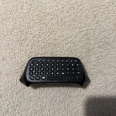 Wireless mini keyboard chatpad for Xbox Series X/S & Xbox One S controller  Used - Image 1 of 3