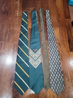 Lote de 4 Corbatas Para Hombre Rayas Verdes Águila Sólida Superba Qiana Chaps Foto 1 de 4