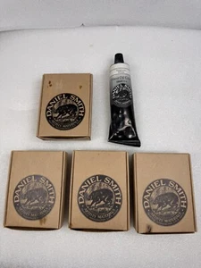 Daniel Smith Oil Color Paint - 37ml 1.25 Fl Oz - 13 Tubes - Picture 1 of 11