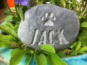 Hand carved pet Memorial stone, dog cat, Garden plaque, grave marker, animal - Picture 1 of 7