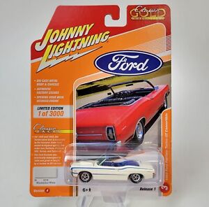 Johnny Lightning 1:64th Diecast Car '68 Fairlane Torino GT Convertible JLCG021A