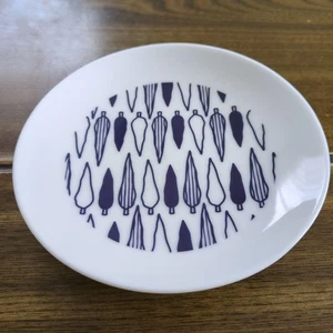 Plato pequeño Arita Ware con diseño de árbol de cruz roja 13 cm con soporte usado - Imagen 1 de 6
