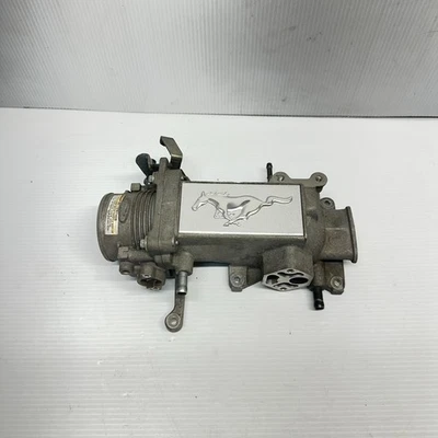 OEM 1996-1998 Ford Mustang 4.6L Upper Intake Manifold Throttle Body — 第 1/4 张图片