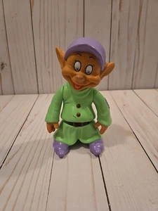 Disney Actionfigur Schneewittchen und sieben Zwerge Dopey Thailand 6 cm groß - Bild 1 von 4