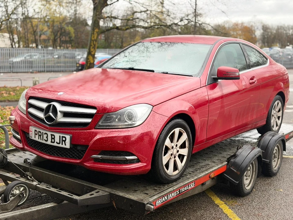  Mercedes C Class W204 2011-2015 Rad Pack Complete 651 2.1 DIESEL MANUAL  - Image 1 of 1