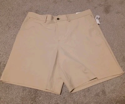 Old Navy Chino Shorts Men’s 34 Beige Tech Hybrid Stretch NWT Golf - Image 1 of 4