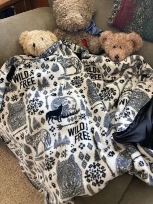 Hecho a mano polar, manta de bebé sedosa, blanca y negra, salvaje y libre, cálida, acogedora Foto 1 de 4