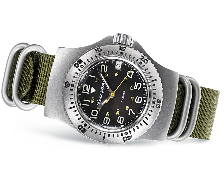 Russian Vostok KOMANDIRSKIE 280683 2414a Military Wrist Watch