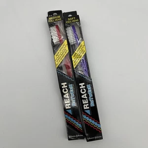 2 VTG Reach Toothbrush Between Medium Soft Full Size 1994 Ripple Bristles NOS - Picture 1 of 9
