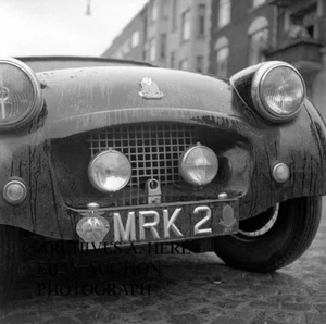 Triumph TR2 Auto KFZ Pressefoto Werbefoto 2 - Bild 1 von 1