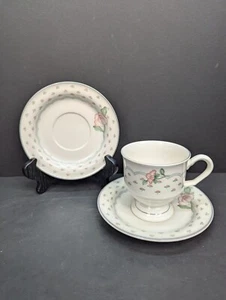 Sango Rose Chintz 3793 1 Footed Teacup and 2 Saucers by Suzanne Evans - Picture 1 of 9
