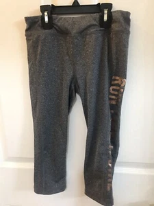 Girl’s Run Like A Girl Gray Performance Activewear Capri Pants Size Medium - Picture 1 of 4