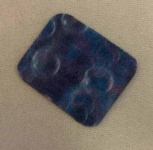 Dolls House Miniature 1/12th Scale Blue Bubbles Design Mouse Mat O11P - Picture 1 of 2