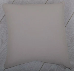 Funda de cojín beige chenilla incluye almohadilla interior o funda solamente - LAB -296 - Imagen 1 de 2