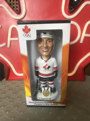 2002 Olympics Hockey Team Canada Bobblehead W/ Box Bobble Dobbles Mario Lemieux Cover