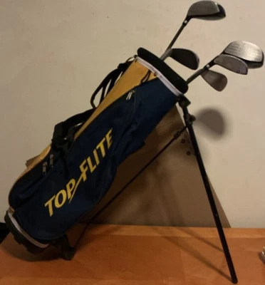 Top Flight XLj RH Junior Kids Youth Golf  Golf Bag With 5 Clubs And A Glove - Image 1 of 4