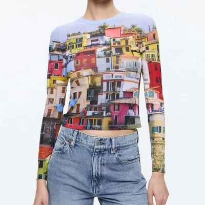 Alice + Olivia Delaina Mesh Top T Shirt Italian Landscape Rainbow Buildings L - Image 1 of 4