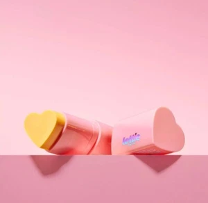 Lottie London Blush Bestie, pH Color Changing Lip & Cheek Stick - Picture 1 of 5