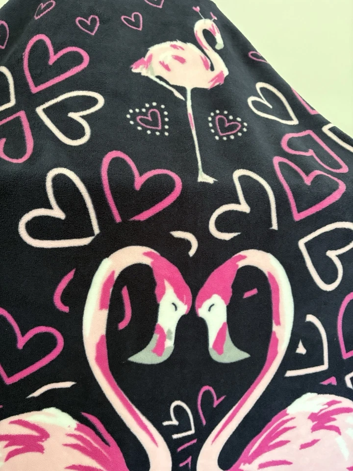 Cobertor de pelúcia Vera Bradley FLIRTY FLAMINGOS🦩Corações marinhos/rosa 50 x 80 - Imagem 1 de 4