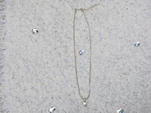 hübscher Zirkonia Anhänger in Herzform an versilberter Kette - Bild 1 von 2