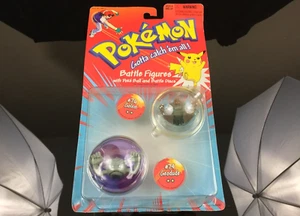 Vintage 1999 Pokémon Battle Figures Geodude Golem Scratch Dent Box - Picture 1 of 9
