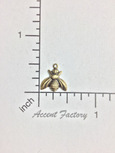 34113 - 4 Pc Small Honey Bee Jewelry Finding Charm Brass Ox