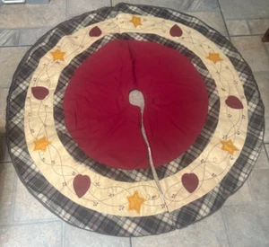 Heartland Homespun 47" Quilted Christmas Tree Skirt - Picture 1 of 3