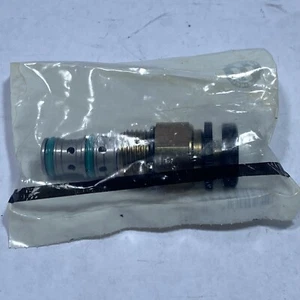 Parker Piloted Operated Reducing/Relieving Valve Size 10 3-Way Cavity PRH101K20 - Picture 1 of 4