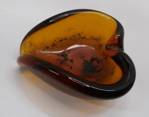Vintage Amber Brown Art Glass Heart Ashtray Bowl Mid Century Modern - Picture 1 of 4