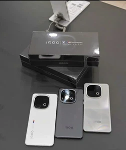 New vivo iQOO 13 Legend Edition 5G 50MP 6.82" 256/512GB/1TB Snapdragon Android - Photo 1 sur 18