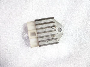 C1. Regolatore di tensione Aprilia SR 50 regolatore regolatore cuscinetto alternatore - Foto 1 di 4