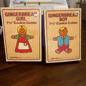 Pair 1980's Tin Gingerbread Boy & Girl Cookie Cutters Fox Run CRAFTSMEN In Box - Picture 1 of 3