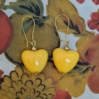 Retro Yellow Plastic Puffy Heart Drop Dangle Pierced Earrings Gold Tone Costume - Image 1 of 4