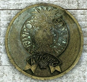 Newport Rhode Island Welcome Metal Round Building Tag Cap Vintage Antique - Picture 1 of 4