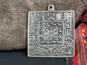 Old Asian Medallion …beautiful collection and accent piece - Picture 1 of 7