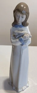 Vintage Nadal Figurine Girl Holding Rabbit 9.25”Spain - Picture 1 of 6